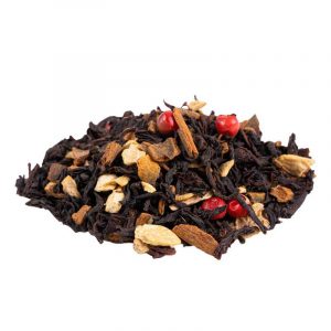 Feuilles de thé noir bio et morceaux d'épices.