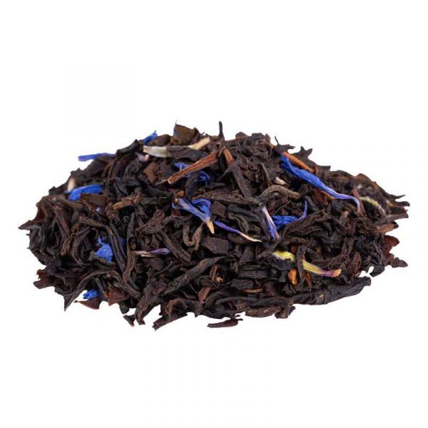 Mélange biologique de thé noir Assam et de bergamote, agrémenté de délicates fleurs de bleuet. Une expérience gustative sophistiquée, où la force du thé noir rencontre la fraîcheur parfumée de la bergamote.