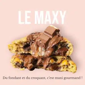 Intérieur du cookie MAXY révélant le cœur fondant de pâte à tartiner artisanale.