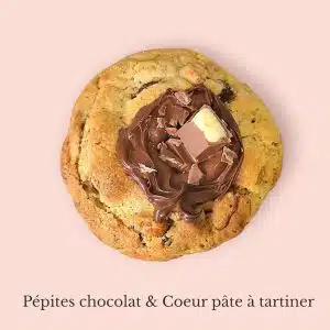 Cookie MAXY – Vue extérieure avec éclats de noisettes torréfiées.